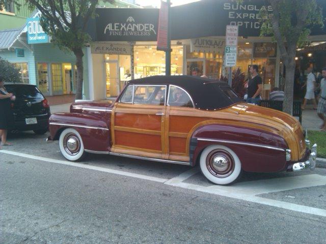 FL Ford Sportsman 1946.JPG