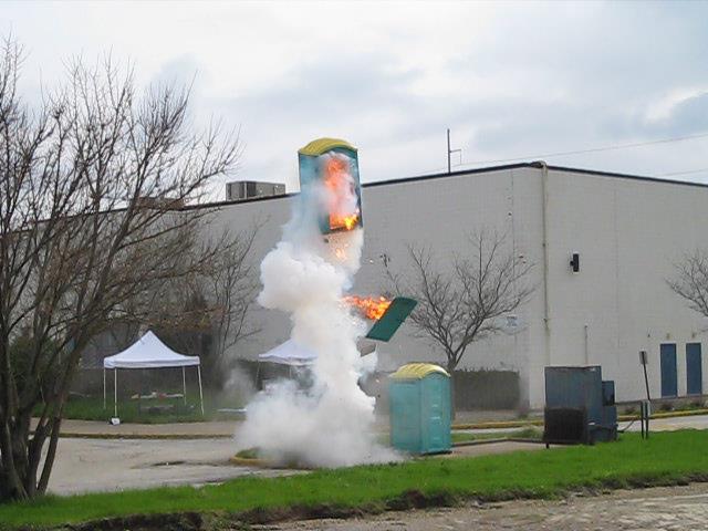 483159_260039747433664_1102568791_n.jpg