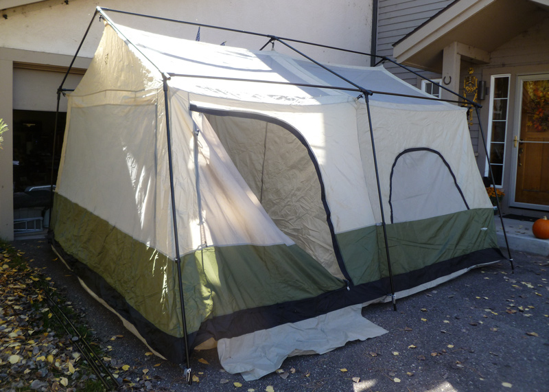 P1110517_CheckedTent_LR.jpg
