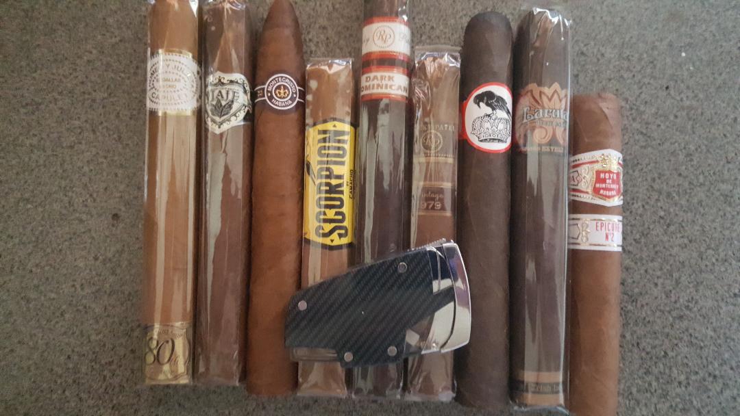 Clintcigar.jpg