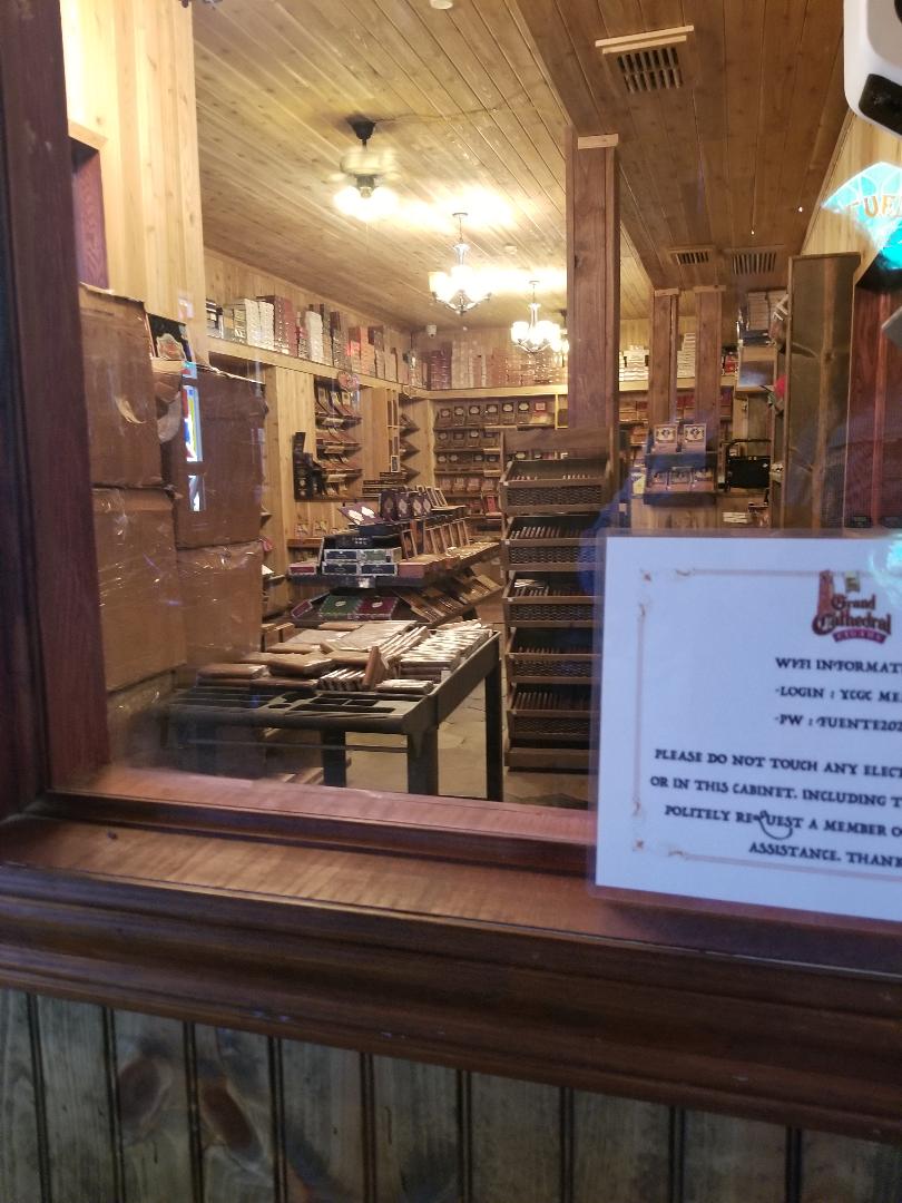 Humidor.jpg