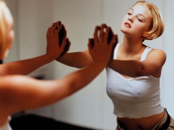 _Drew-Barrymore-boobies.JPG
