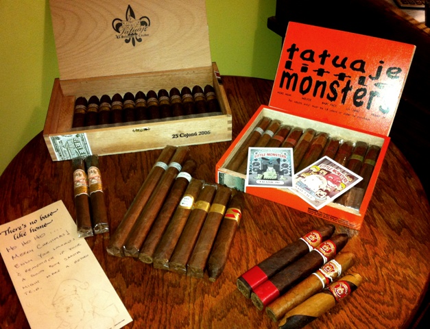 Secret Santa - CigarBid December 2012 [4].jpg
