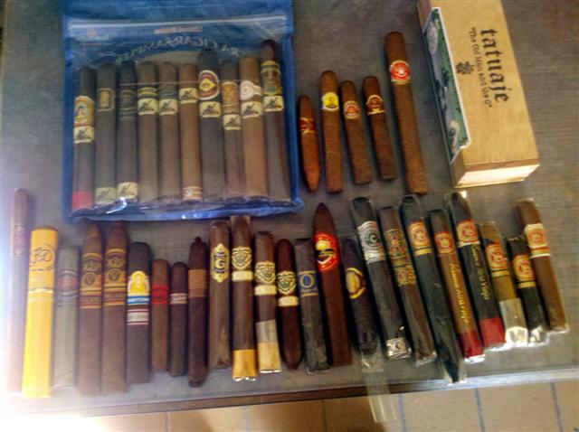 Secret Santa 2012 Cigars.jpg