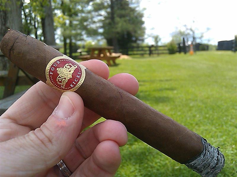 cigar Four Kicks b (Medium).JPG