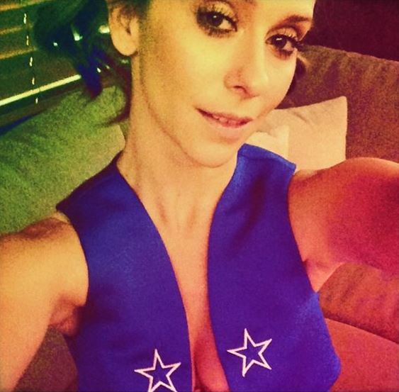 jennifer-love-hewitt-cowboys.jpg