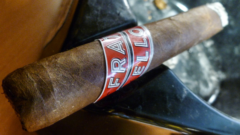 P1110395_FratelloClassicCorona_800.jpg