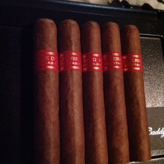 Plunge Cigars.png