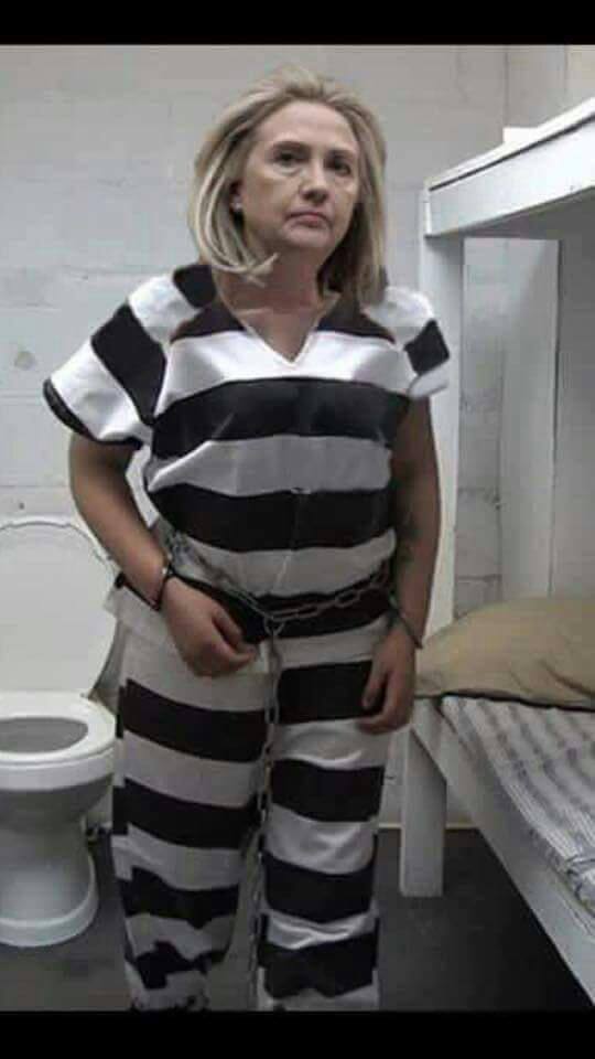 hillary_pant_suit.jpg