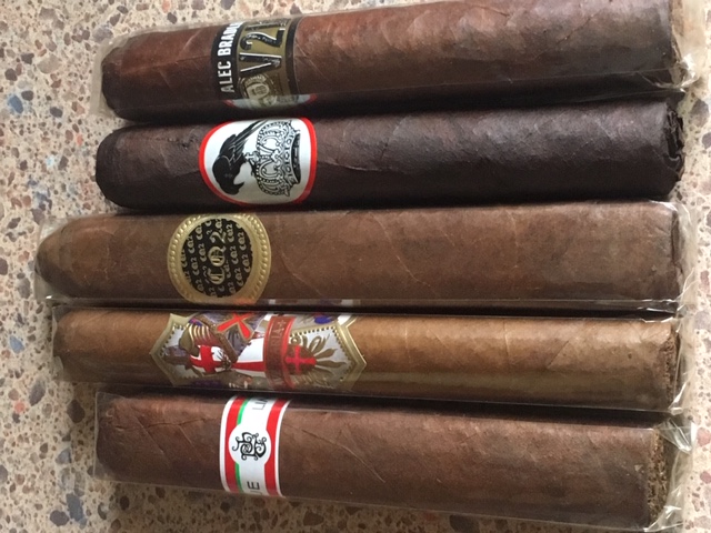Small cigar Vince.JPG